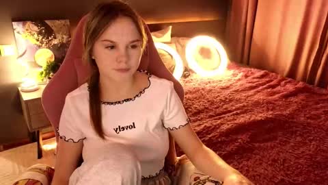 Snapshot of dyna_bae chatting on 09.23.25 Dyna online show from 09.23.25