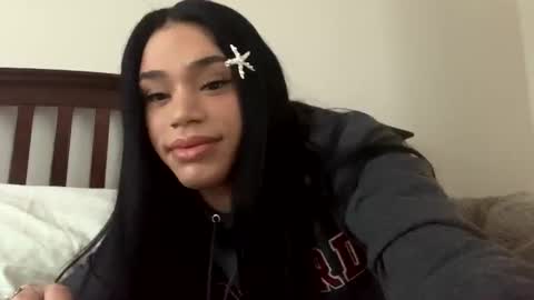 Snapshot of dynasty313 chatting on 01.10.25 Dynasty online show from 01.10.25