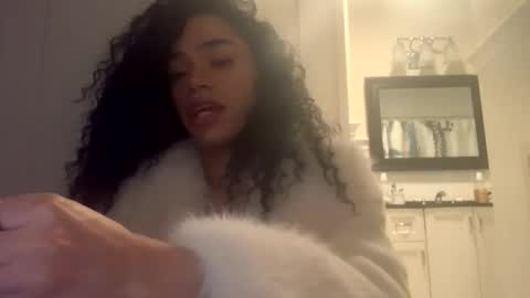 Snapshot of dynasty313 chatting on 01.20.25 Dynasty online show from 01.20.25