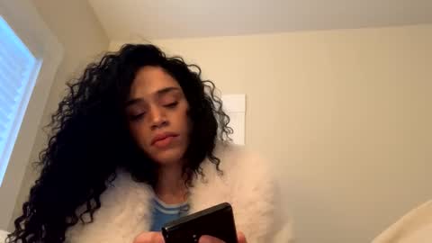 Snapshot of dynasty313 chatting on 01.21.25 Dynasty online show from 01.21.25