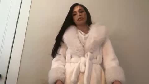 Snapshot of dynasty313 chatting on 02.03.25 Dynasty online show from 02.03.25