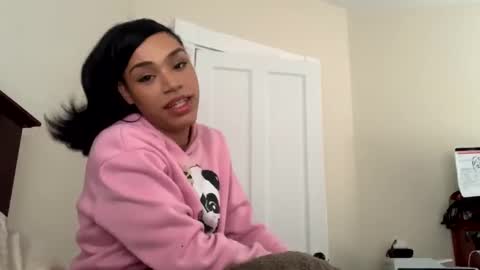 Snapshot of dynasty313 chatting on 02.18.25 Dynasty online show from 02.18.25