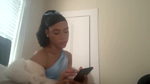 Snapshot of dynasty313 chatting on 03.06.25 Dynasty online show from 03.06.25