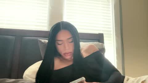 Snapshot of dynasty313 chatting on 11.03.25 Dynasty online show from 11.03.25