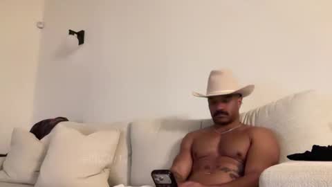 Snapshot of e13ven11 chatting on 11.24.25 Formally known as Virus of Life online show from 11.24.25