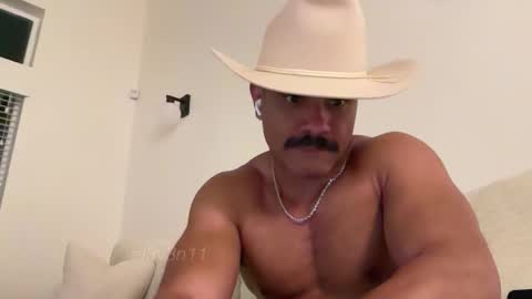 Snapshot of e13ven11 chatting on 11.26.25 Formally known as Virus of Life online show from 11.26.25