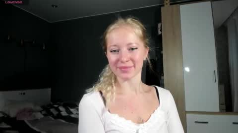 fansly - yourbestbaby online show from 03.09.25