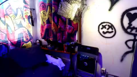 Snapshot of eandj8786 chatting on 12.08.24 Kryztal Klear Jaxx online show from 12.08.24