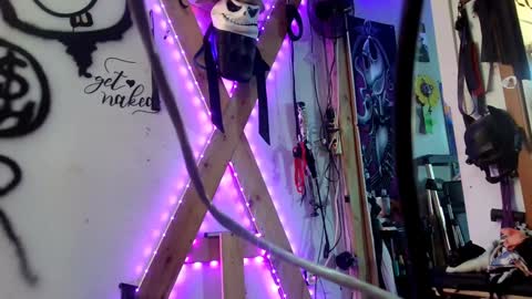 Snapshot of eandj8786 chatting on 12.27.24 Kryztal Klear Jaxx online show from 12.27.24