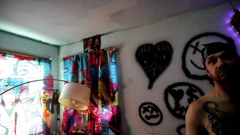 Snapshot of eandj8786 chatting on 12.31.24 Kryztal Klear Jaxx online show from 12.31.24