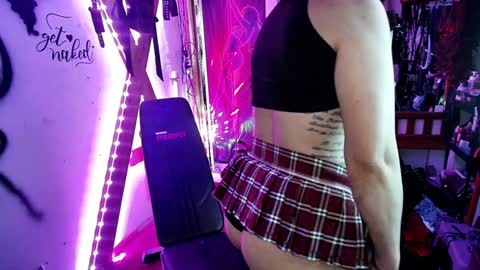 Snapshot of eandj8786 chatting on 12.31.24 Kryztal Klear Jaxx online show from 12.31.24