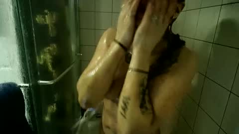 Snapshot of eandj8786 chatting on 01.07.25 Kryztal Klear Jaxx online show from 01.07.25