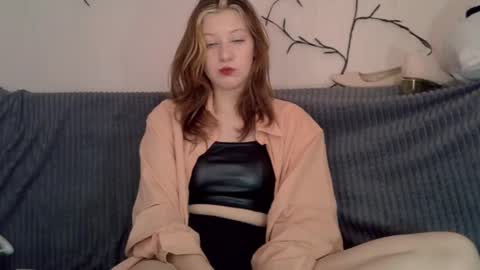 Lily online show from 05.02.26
