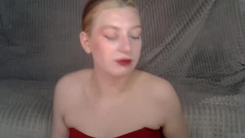 Lily online show from 05.08.26