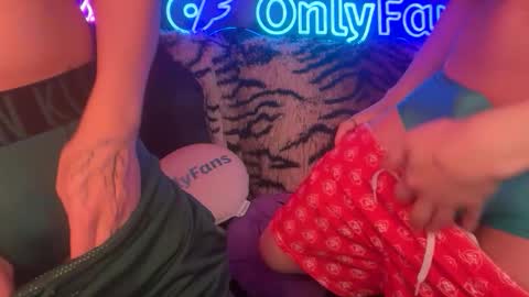 Snapshot of eastinwestin chatting on 03.06.26 eastinwestin online show from 03.06.26