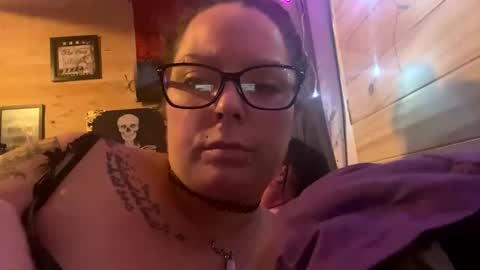 Snapshot of easyednem528280 chatting on 10.20.25 easyednem528280 online show from 10.20.25