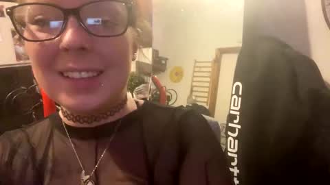 Snapshot of easyednem528280 chatting on 11.01.25 easyednem528280 online show from 11.01.25