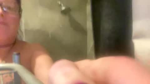 Snapshot of easyednem528280 chatting on 01.18.26 easyednem528280 online show from 01.18.26