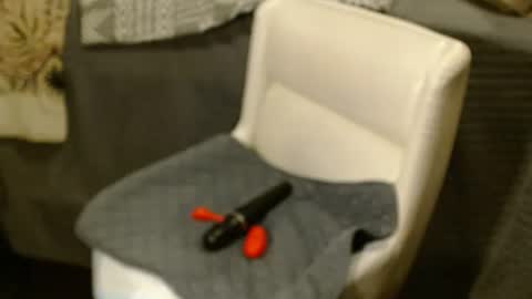 Six online show from 01.23.25