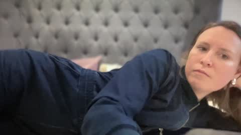 Snapshot of eatmypie69 chatting on 01.27.25 Nadia Ferreira  online show from 01.27.25