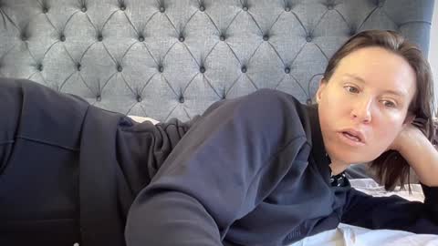 Snapshot of eatmypie69 chatting on 09.22.25 Nadia Ferreira  online show from 09.22.25