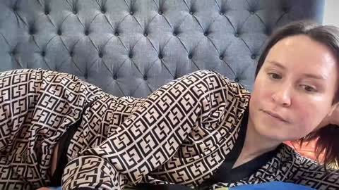 Snapshot of eatmypie69 chatting on 11.11.25 Nadia Ferreira online show from 11.11.25