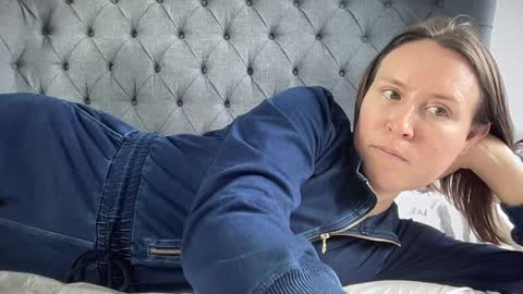 Snapshot of eatmypie69 chatting on 11.12.25 Nadia Ferreira online show from 11.12.25