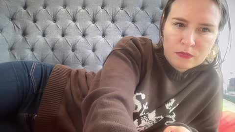 Nadia Ferreira  online show from 01.19.26