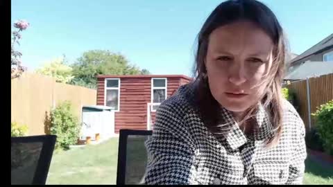 Nadia Ferreira  online show from 04.24.26