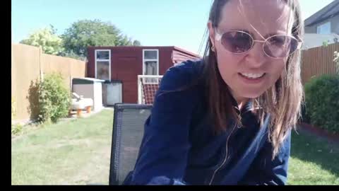 Nadia Ferreira  online show from 04.29.26