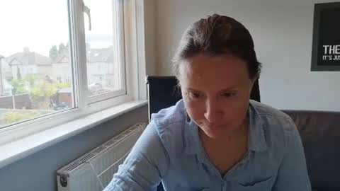 Nadia Ferreira  online show from 06.09.26
