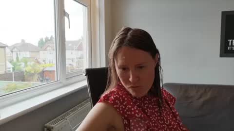 Nadia Ferreira  online show from 06.12.26