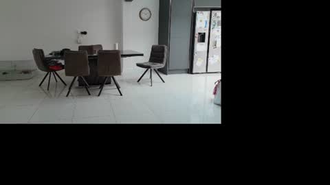 Nadia Ferreira  online show from 06.18.26