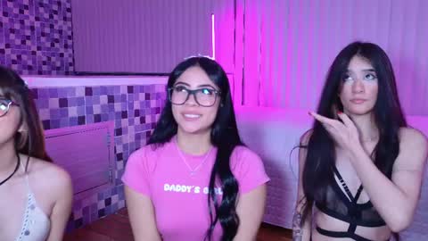 Snapshot of eazinitylive chatting on 05.27.26 online show from 05.27.26