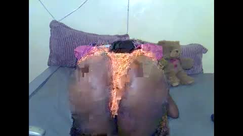 Snapshot of eboniana chatting on 03.12.25 eboniana online show from 03.12.25