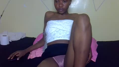 Snapshot of eboniana chatting on 09.13.25 eboniana online show from 09.13.25