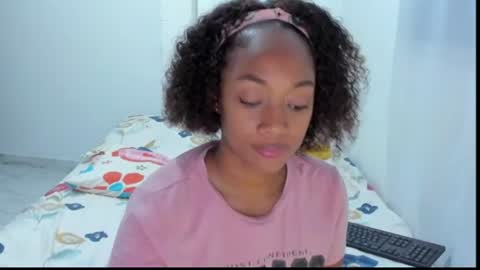 Snapshot of ebony_banks chatting on 06.11.26 Liz online show from 06.11.26