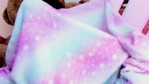 Snapshot of ebony_beautifull chatting on 12.30.24 Luci online show from 12.30.24