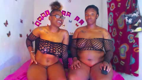 Snapshot of ebony_chayna chatting on 10.18.25 chayna smith online show from 10.18.25