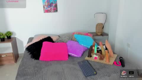 ebony_cute9 online show from 04.27.26