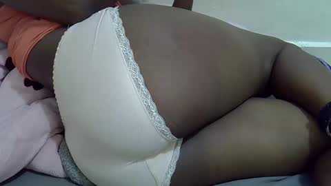 ebony_cuttey30 online show from 06.06.26