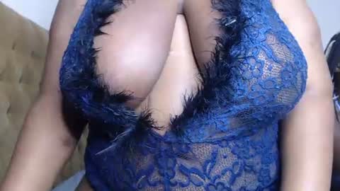 Snapshot of ebony_doll5 chatting on 07.09.26 ebony_doll5 online show from 07.09.26