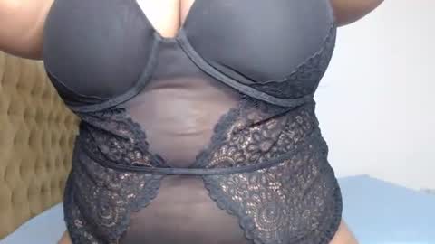 Snapshot of ebony_doll5 chatting on 07.22.26 ebony_doll5 online show from 07.22.26