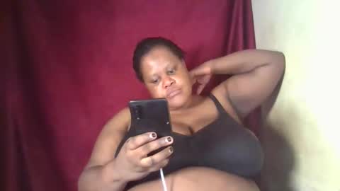 Snapshot of ebony_magixs chatting on 11.28.25 ebony_magixs online show from 11.28.25