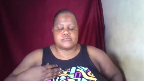 Snapshot of ebony_magixs chatting on 12.14.25 ebony_magixs online show from 12.14.25