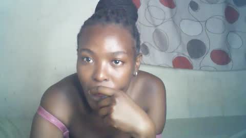 ebony_phoenix12 online show from 10.17.25