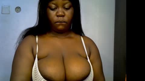 Snapshot of ebony_plumx12 chatting on 01.06.26 Prisy online show from 01.06.26