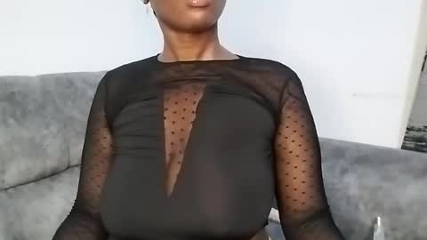 Ebony Melanie online show from 03.01.25