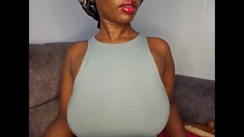 Ebony Melanie online show from 10.28.25
