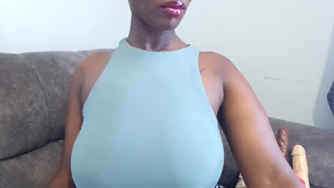 Ebony Melanie online show from 12.15.25
